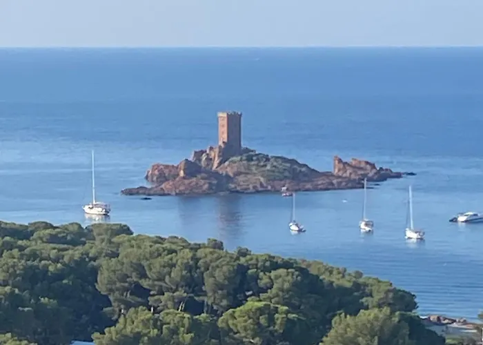 Au Village De Cap Esterel Saint-Raphaël