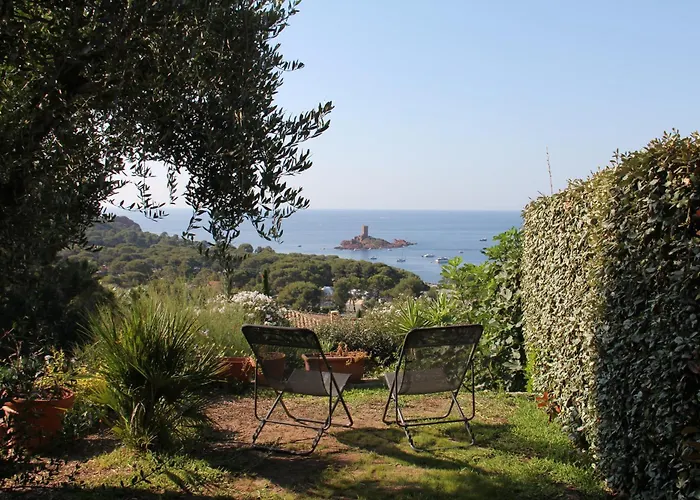 Au Village De Cap Esterel Villa *